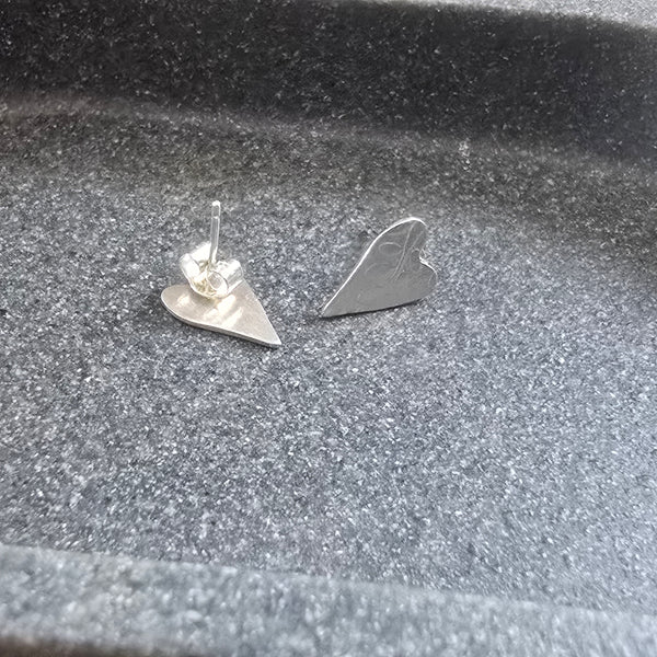 Leaves Heart stud earrings