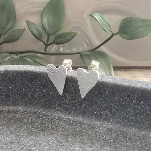 Vines Heart stud earrings