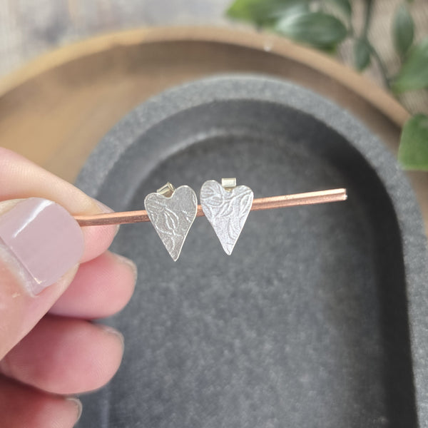 Vines Heart stud earrings