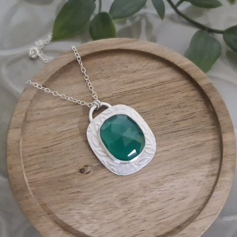 Spring Green Scattered Seeds Pendant