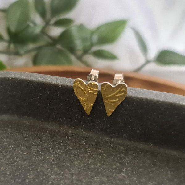 Golden Oak Heart stud earrings