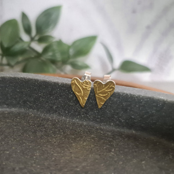 Golden Oak Heart stud earrings