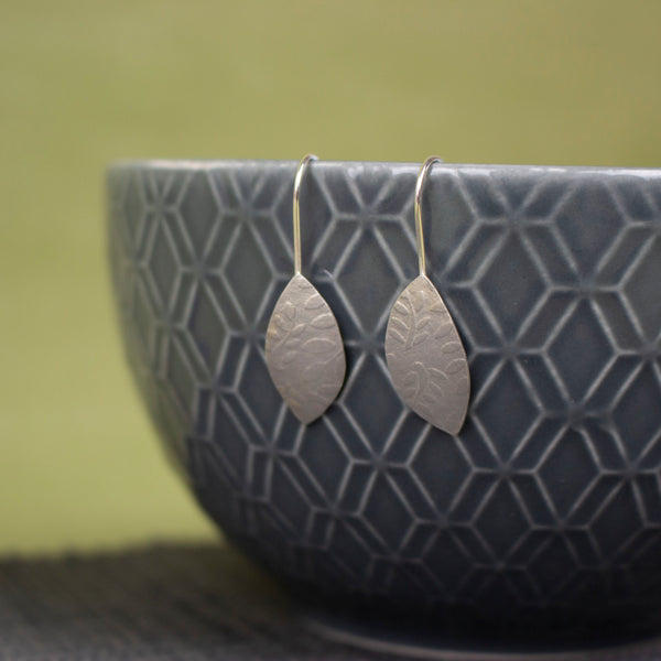 Classic Leaf Petal Silver Earrings - wholesale