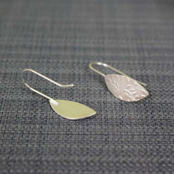 Classic Leaf Petal Silver Earrings - wholesale