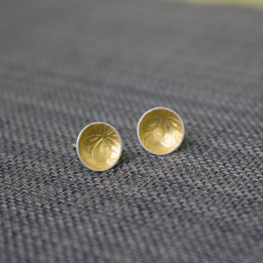silver gold keum boo disc flower earring at Joanne Tinley Jewellery