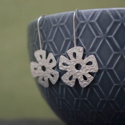 silver daisy flower earrings from Joanne Tinley Jewellery
