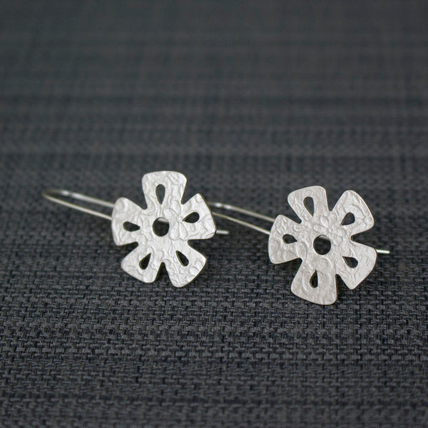 silver daisy flower earrings from Joanne Tinley Jewellery
